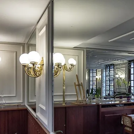 Francois 1er Hotel 3*